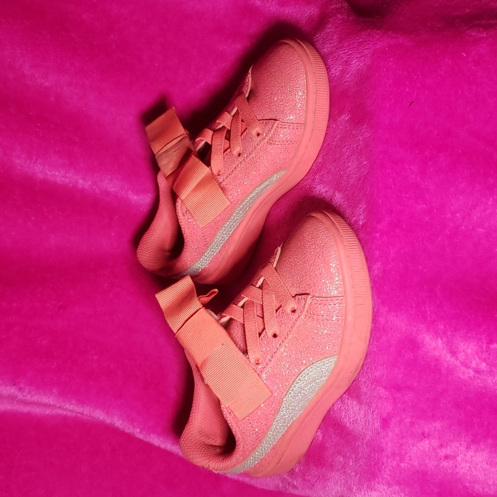 Shiny peach, toddler size 10.5, Pumas